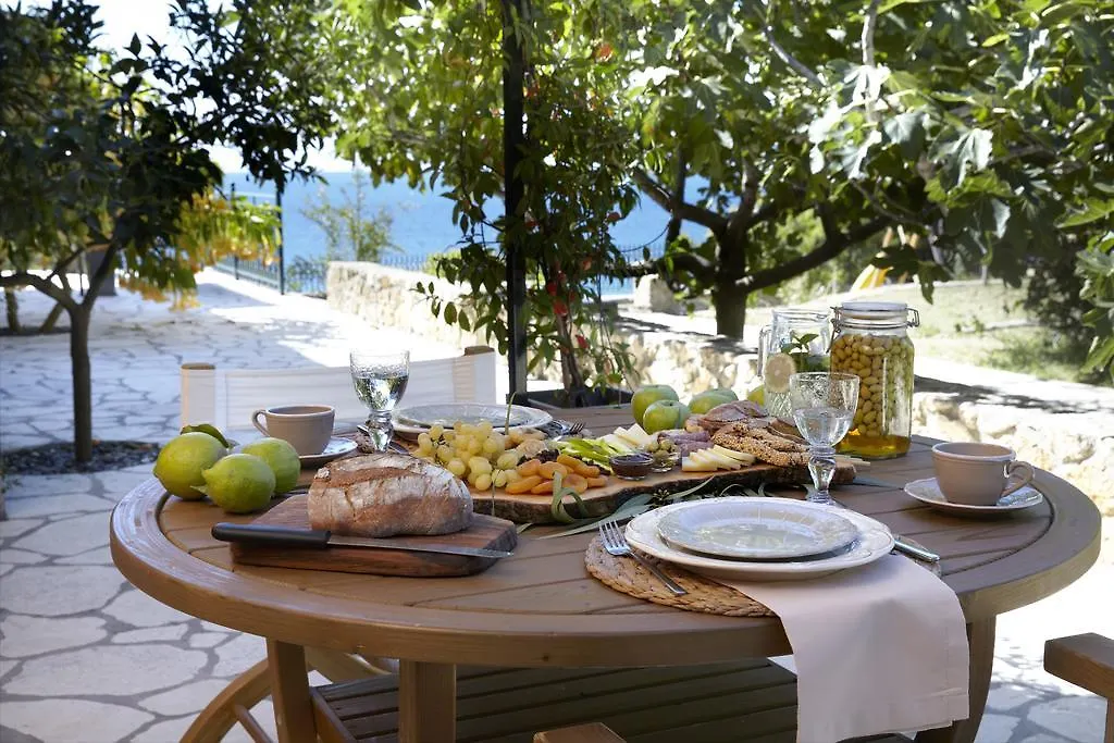 Avra Private Suites Lassi  0*, Lassi (Kefalonia) Greece