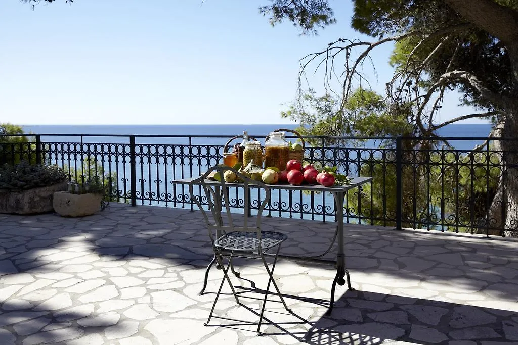 Apartment Avra Private Suites Lassi