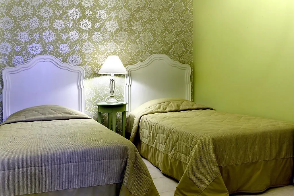 Avra Private Suites لاسي 0*,